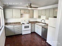 Building Photo - Large 2nd Floor Pet Friendly 1 Br in Marma...