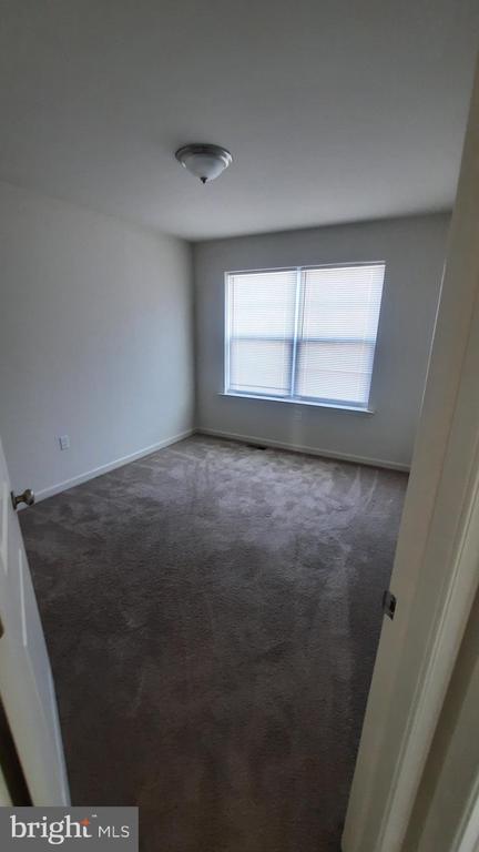 Building Photo - 834 Admiral's Quay Dr