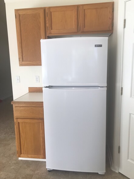 New Refrigerator - 2521 E Apricot Dr