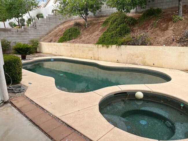 Building Photo - POOL and SPA! SINGLE STORY SUMMERLIN HOUSE. 3-CAR GARAGE