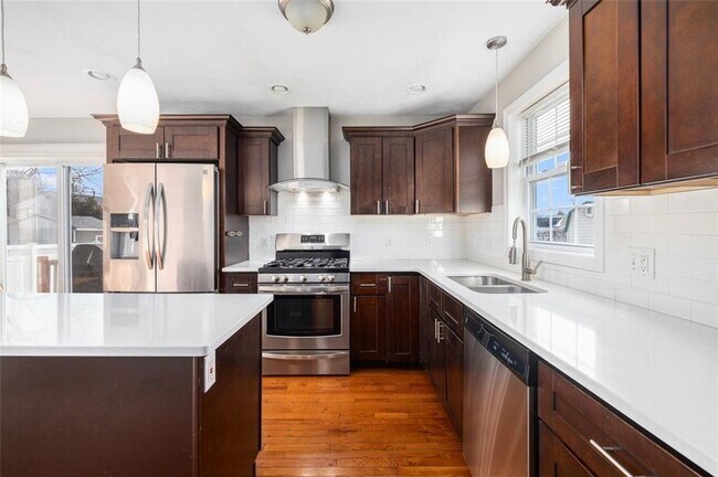 Building Photo - 227 Marshall Ave