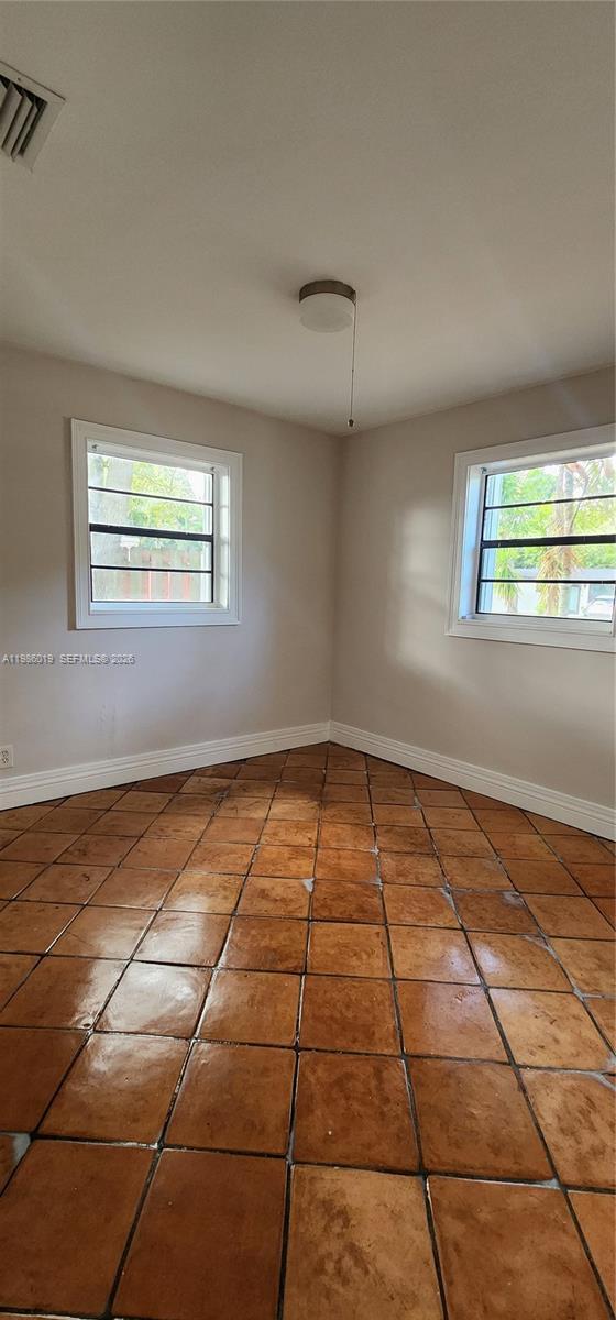 Building Photo - 2964 NE 12th Terrace