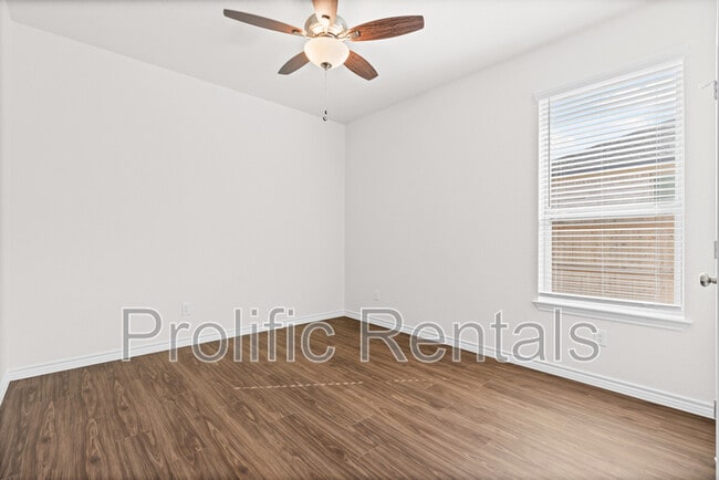 Building Photo - 5103 Rose Petal Ct