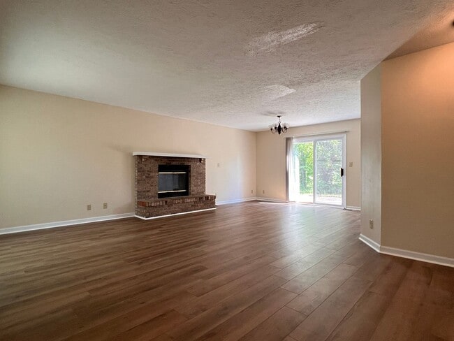 Building Photo - 1759 Sandpiper Dr
