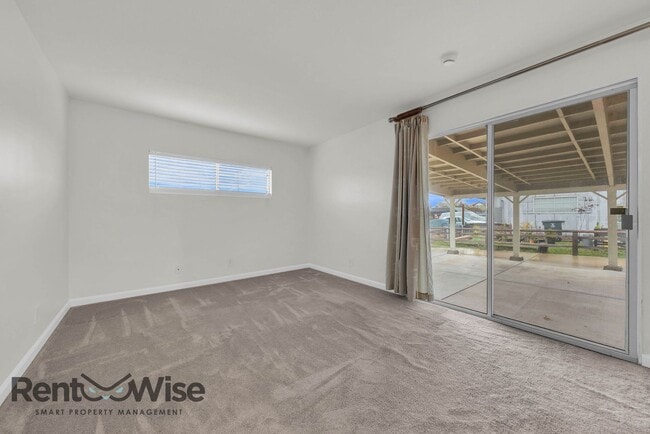 Building Photo - 2406 Kehoe Ave