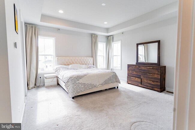 Building Photo - 41914 Spring Air Dr