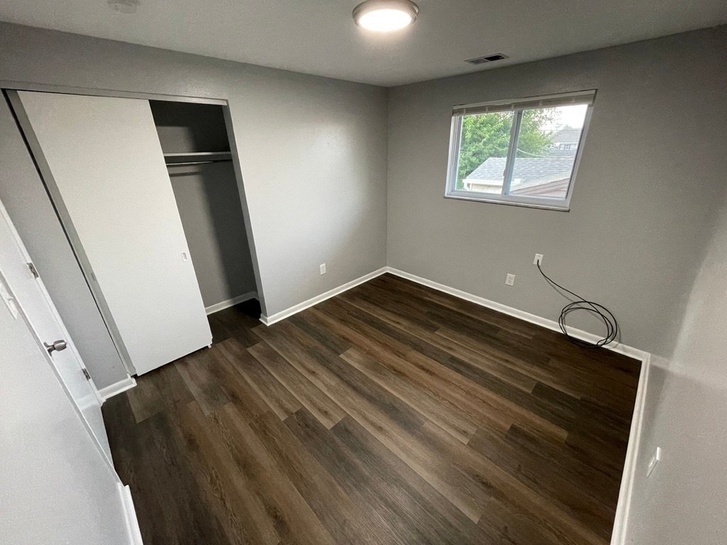 Building Photo - 211 S Tionda Dr