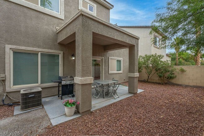 Building Photo - 3190 E Eldorado Ln