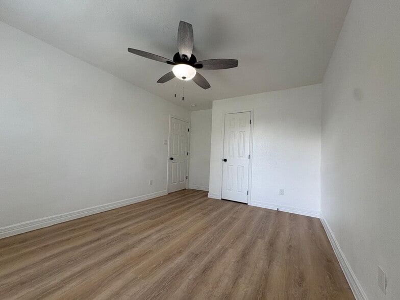 Building Photo - 1207 2nd Ave N