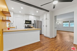 Building Photo - 3621 Kalsman Dr