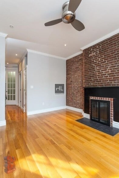 Building Photo - NO FEE LeRoy Street & Seventh Avenue 1BR • W/D • Fireplace • Wine Cooler • Pets OK