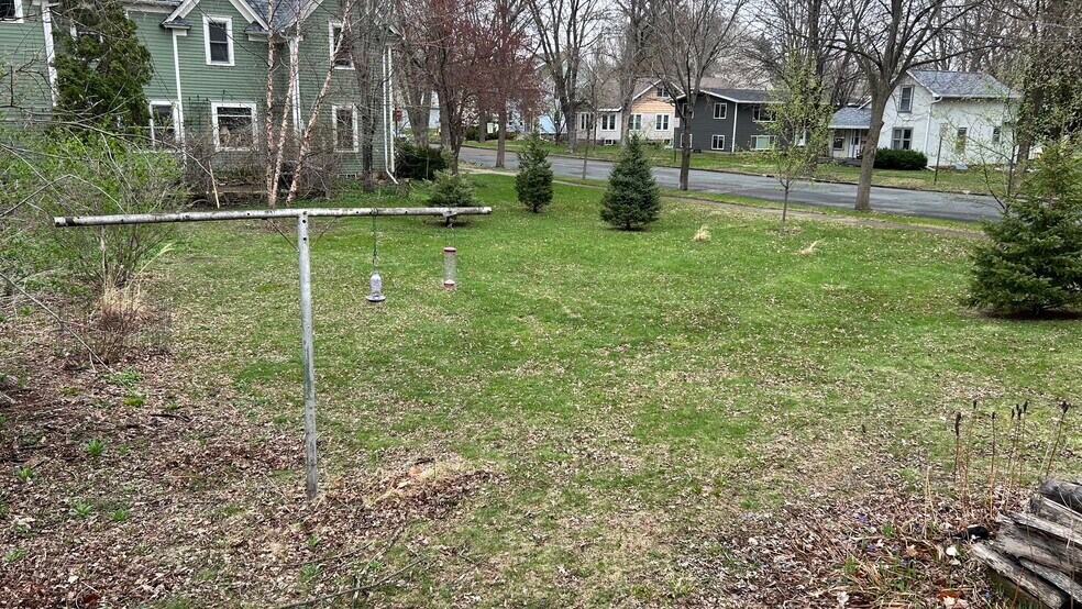 Backyard - 509 E Maple St