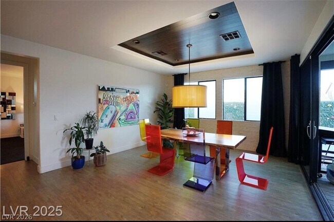 Building Photo - 9239 Beltana Ct