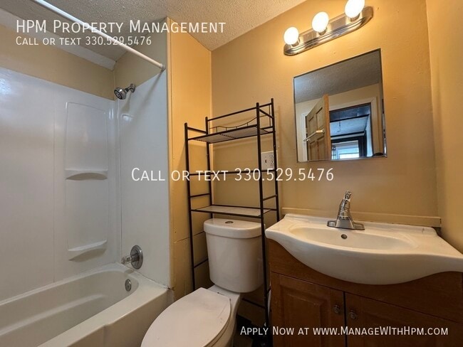 Building Photo - 3234 Arbor Rd SW