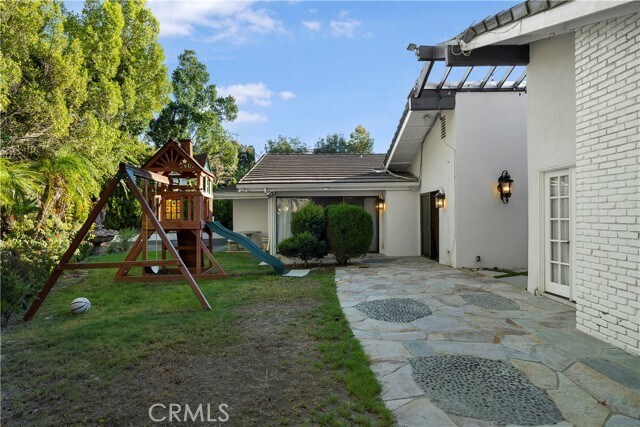 Building Photo - 3814 Alonzo Ave