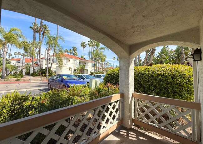 Building Photo - 9392 Twin Trails Dr