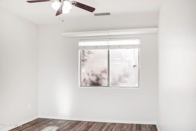 Building Photo - 42275 W Calle St