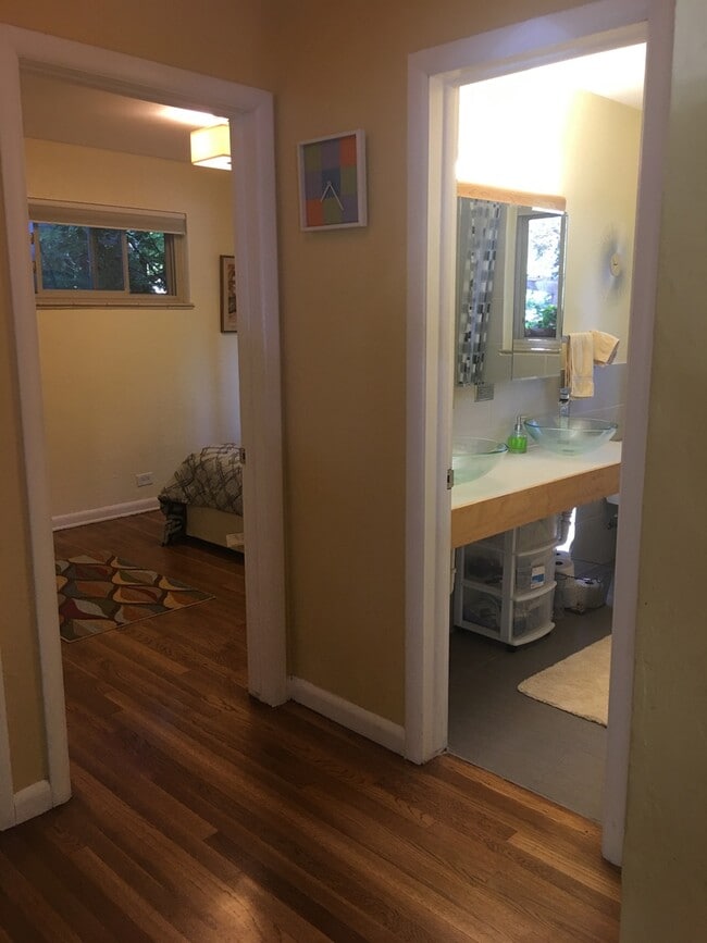 Building Photo - COMING SOON - Great Location - Close to Sw...