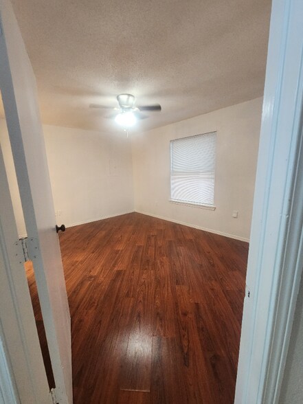 Building Photo - 437 Sunset Hills Dr