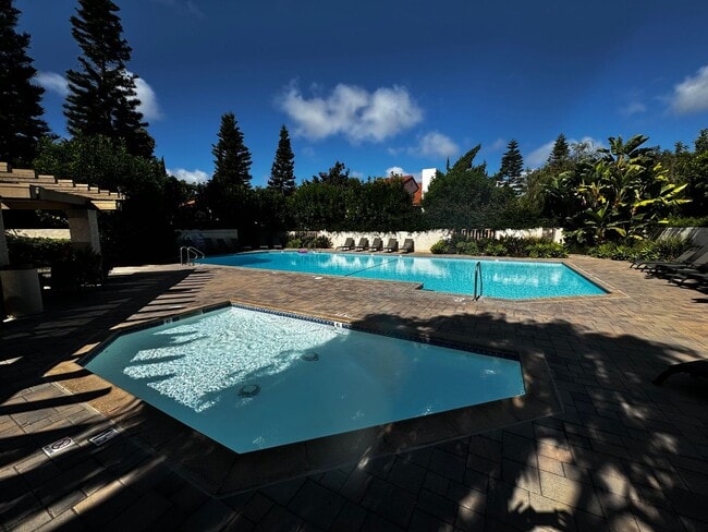 Building Photo - Remodeled Home in Irvine, Includes Attached 2 Car Garage