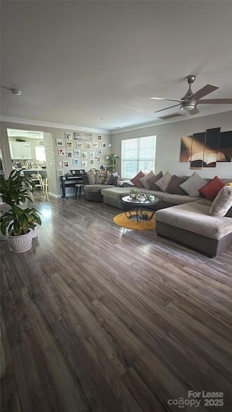 Building Photo - 18506 Oakhurst Blvd