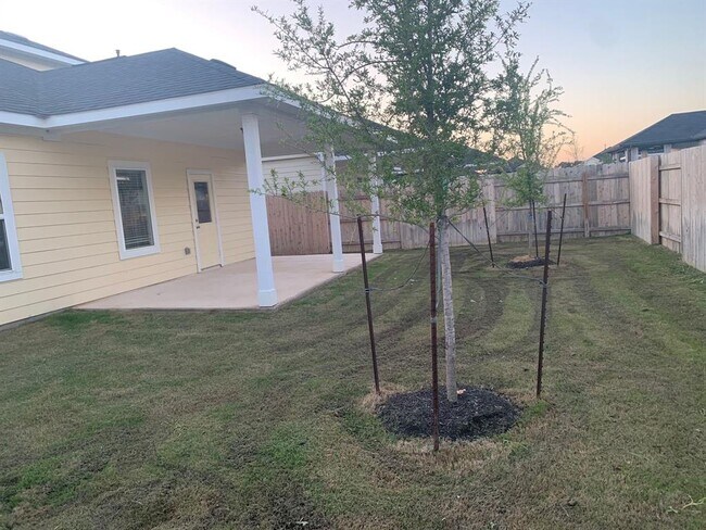 Building Photo - 457 Blue Hibiscus Dr