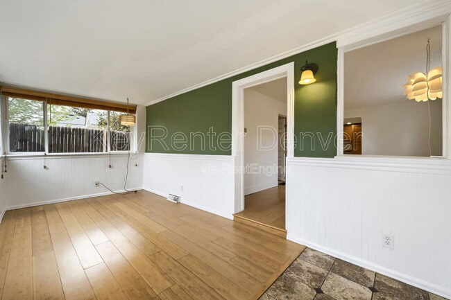 Building Photo - 4870 Beach Ct