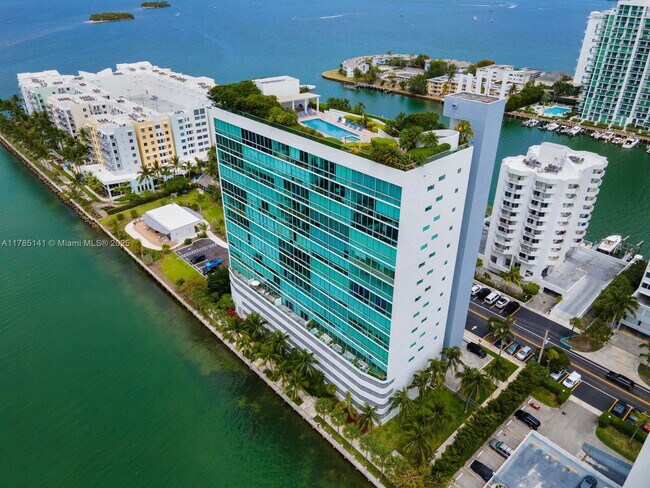 Building Photo - 7934 West Dr