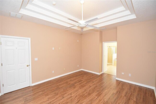 Building Photo - 11 Ellsworth Dr