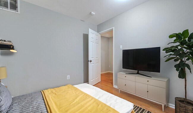 Building Photo - 29 Bates St NW