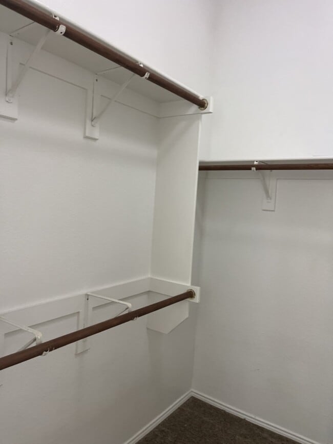 Building Photo - Great home in Windmill Farms! 3/2/2 Availa...