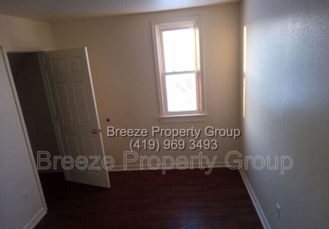 Building Photo - 1909 N Superior St