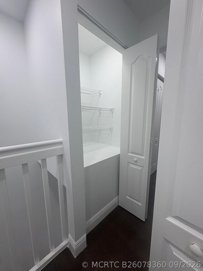 Building Photo - 4770 NW 57th Pl