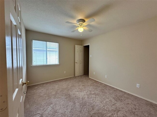 Building Photo - 1505 Davis Mountain Loop