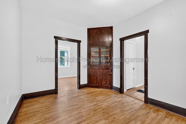 Building Photo - 6737 Fyler Ave