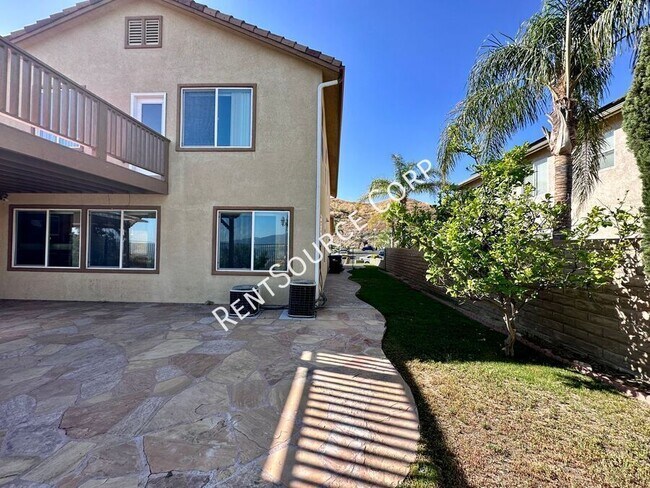 Building Photo - 28479 Falcon Crest Dr