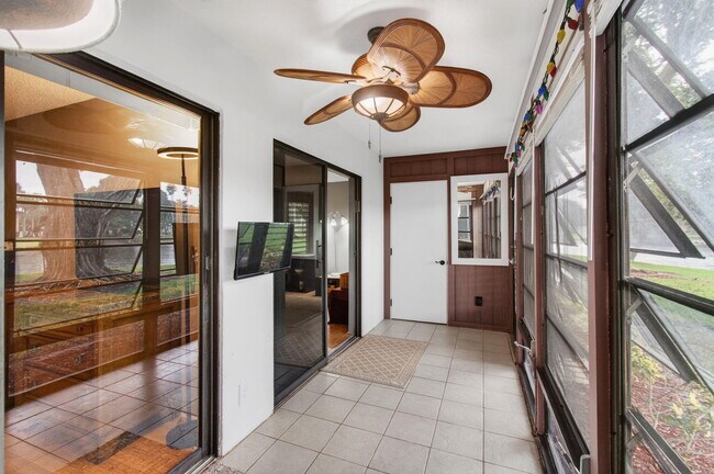 Building Photo - 15496 Lakes of Delray Blvd