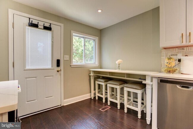 Building Photo - 7310 Torran Rocks Way