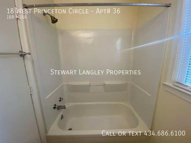 Building Photo - 18 W Princeton Cir Cir