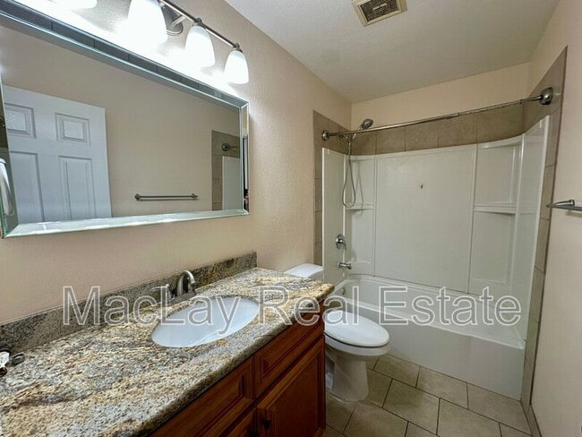 Building Photo - 240 S Laveen Dr