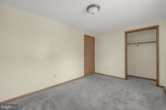 Building Photo - 22397 Armstrong Dr