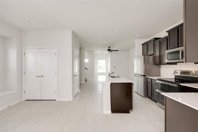 Building Photo - 9706 Whisper Willow Blvd