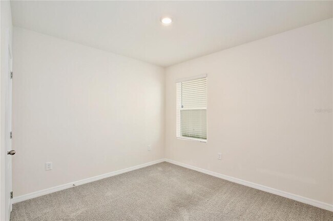 Building Photo - 1372 Sugarwood St