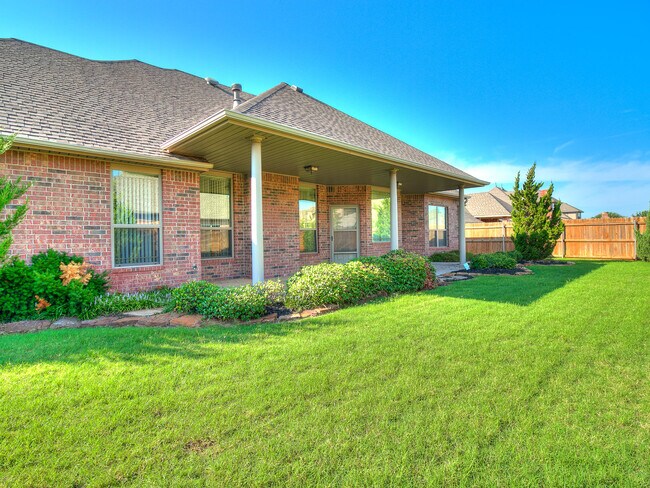Building Photo - Regency Pointe Addition- Community Pool- 3169  Sq. Ft. Home - Large Safe Room- Edmond Schools
