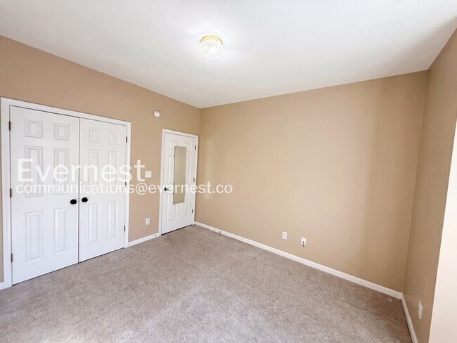 Building Photo - 1200 Berwick Rd