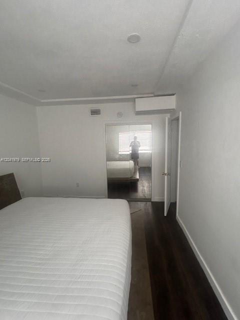 Building Photo - 1785 Calais Dr