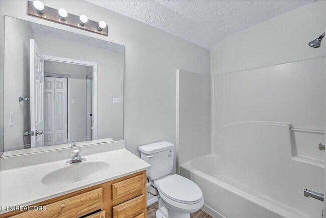 Building Photo - 924 Ashley Michelle Ct