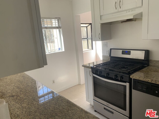 Building Photo - 2807 Glendon Ave