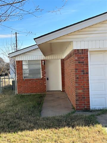 Building Photo - 1528 Coral Cut Off