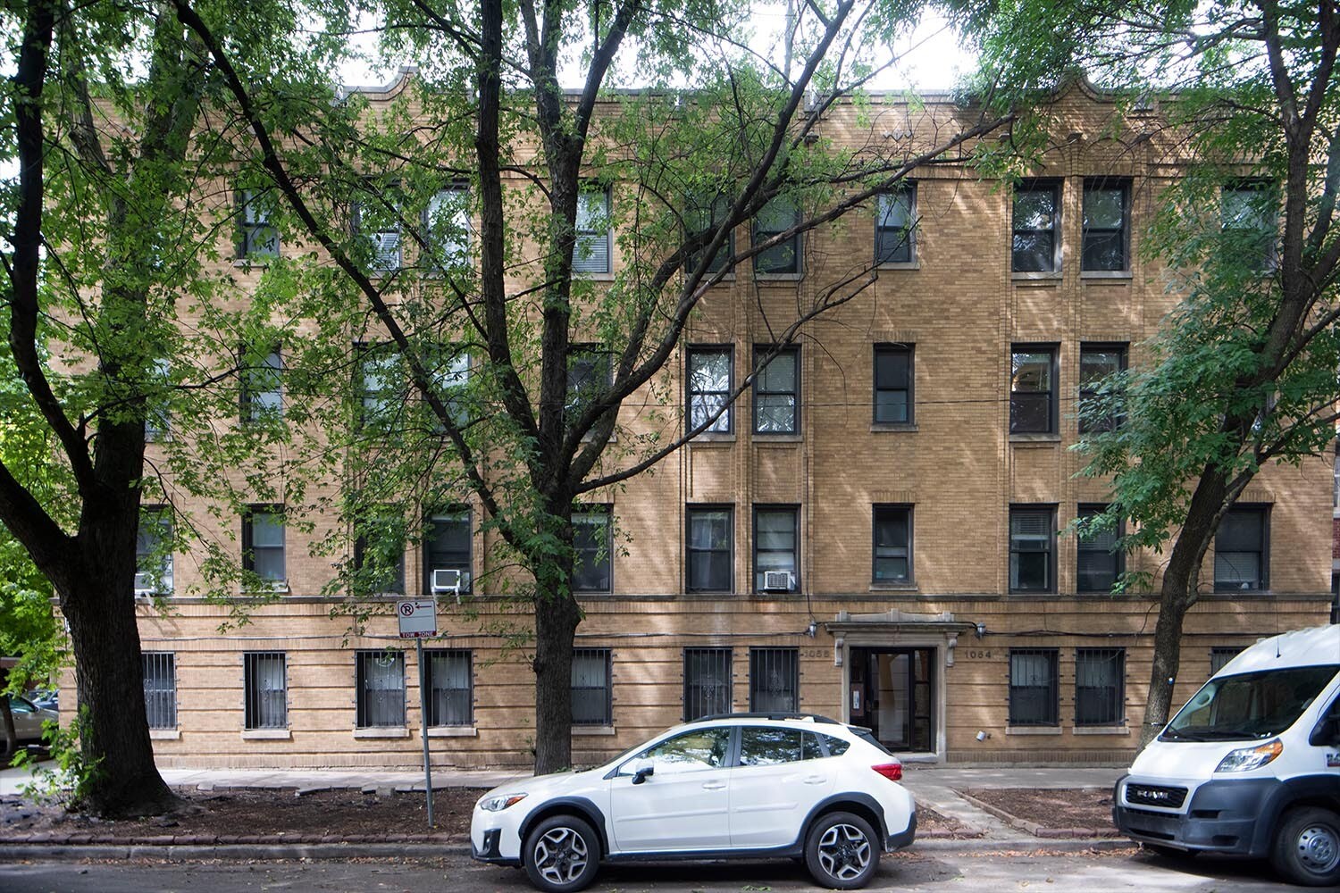 Building Photo - 1056 W Lill Ave